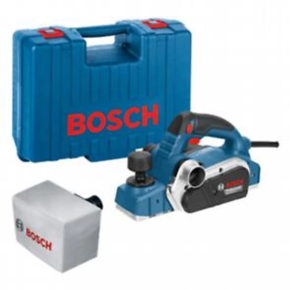 Bosch GHO 26-82 D Gyalu kofferben, 06015A4300
